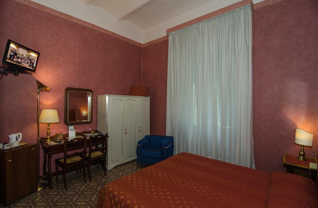 Hotel Rex Lucca Ngoại thất bức ảnh