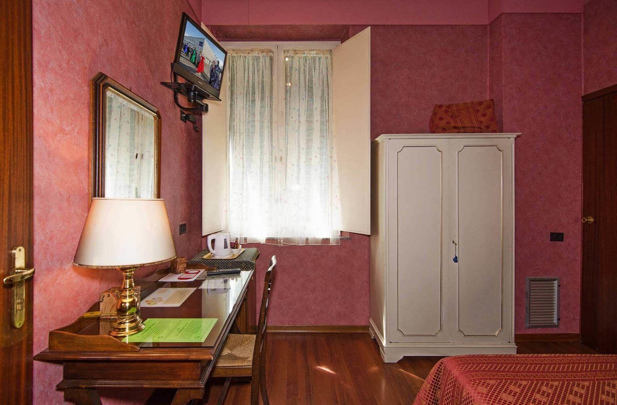 Hotel Rex Lucca Ngoại thất bức ảnh